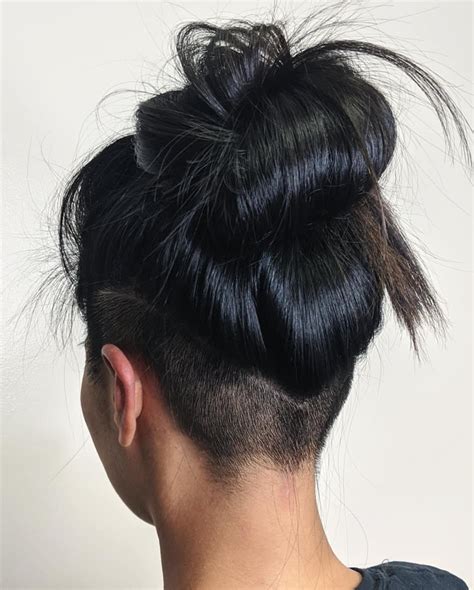 30 Undercut Long Hair Women Fashion Style