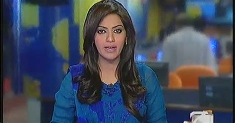 Pakistani Television Captures And Hot Models Aysha Bakhsh In Blue
