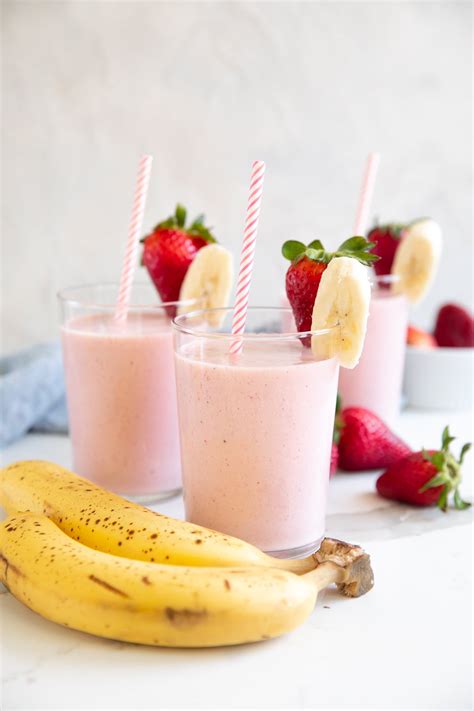Easy Strawberry Banana Smoothie Recipe The Forked Spoon