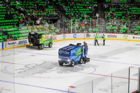 Savannah Ghost Pirates Zambonis Keeps Enmarket Arena Ice Pristine