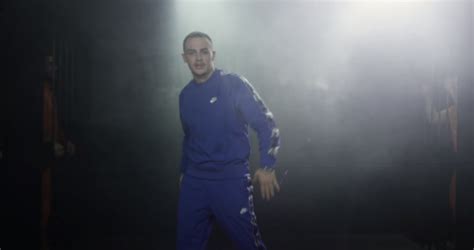 Free don xhoni kokaina lyrics video mp3. Don Xhoni publikon këngën e re "Tjera Llafe" - Telegrafi