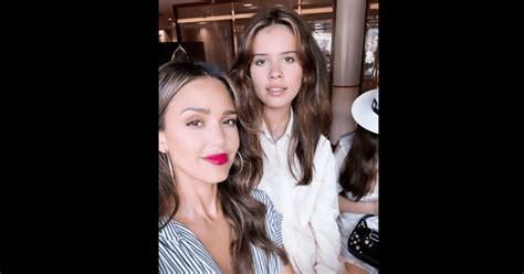 Jessica Alba And Lookalike Daughter Honor 15 Look Radiant At The