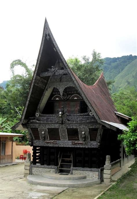 Rumah adat batak karo sumatera utara ini dikenal juga sebagai rumah adat siwaluh jabu. 20+ Ide Rumah Adat Batak Toba Dan Keterangannya - Rouge ...
