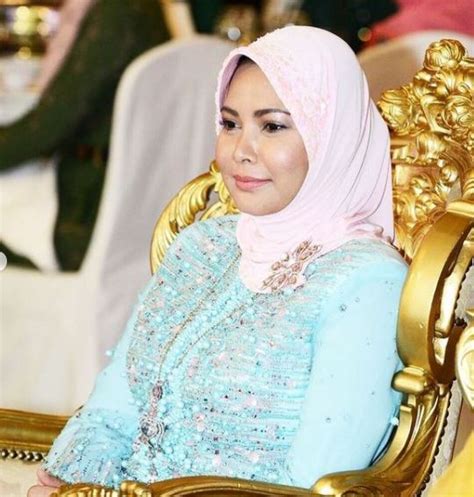Smk permaisuri nur zahirah, kampung raja. Kekal Anggun Mempesona, SULTANAH NUR ZAHIRAH Sambut Ulang ...