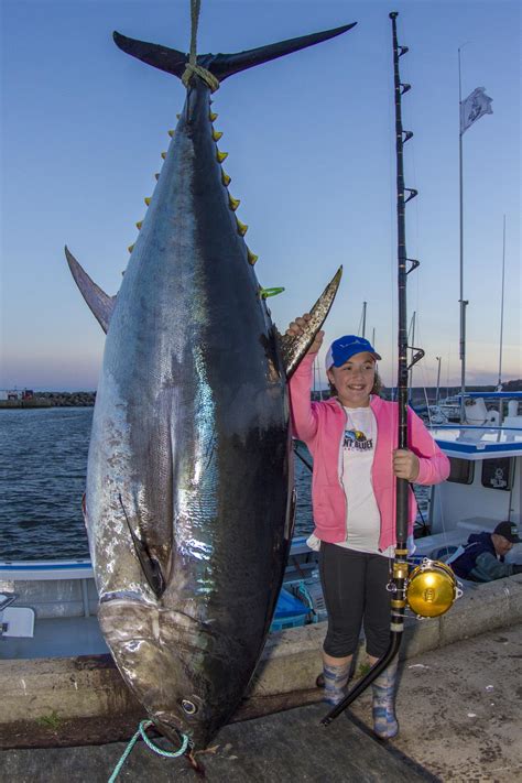 This section introduces (103843) photo(s) of teenager/young teen. Twelve-year-old Angler Lands Junior World Record Bluefin ...