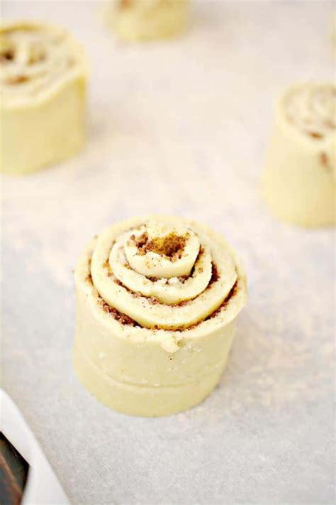 Check spelling or type a new query. Keto Cinnamon Rolls - Super Yummy Low Carb Copycat ...