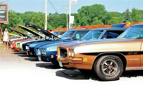 Muscle Car Classic Contrasts Hot Rod Network