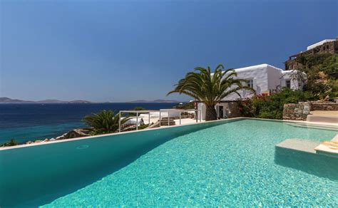Mykonos holiday is an experience of a lifetime and there's a whole heap of amazing things to do in mykonos. Villas Kerethium & Astarte, Mykonos Luxury Vacations / Casol