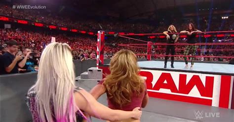 Lita Returns To Raw Joins Trish Stratus For Match At Evolution