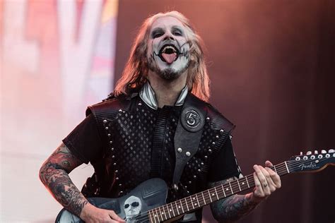 Rob Zombie Guitarist John 5 Explains What Happens When He Cant Find