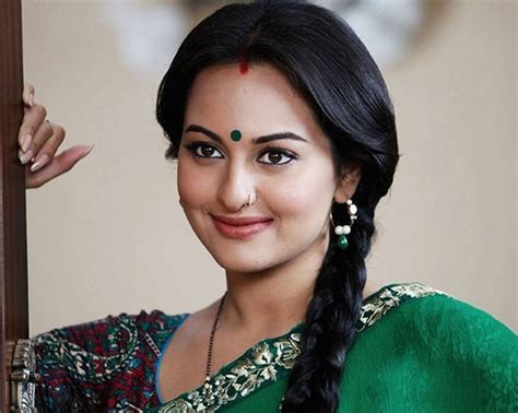 Sonakshi Sinha Haircut And Hairstyles Because The Girl Knows How To Play With Her Striking Looks