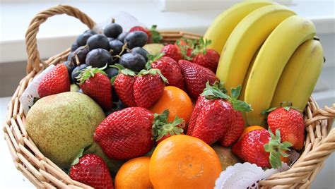 The best foods to eat after food poisoning are usually bland ones that do not irritate the stomach. Fruit, food poisoning and food safety #foodsafety
