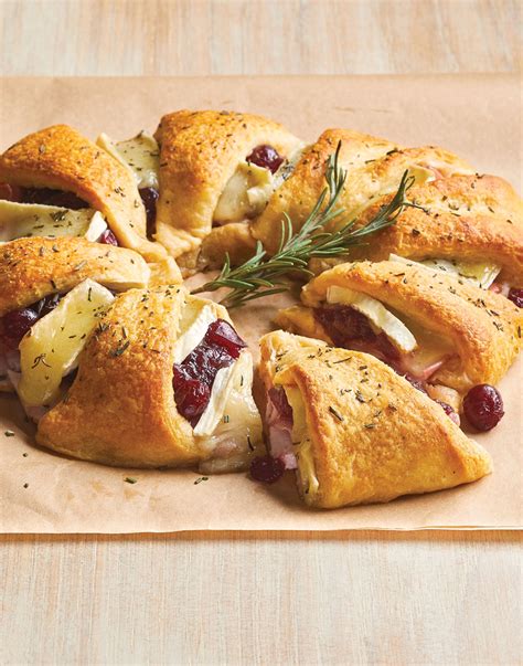 Turkey Ham Crescent Ring With Cranberry And Brie Recipe