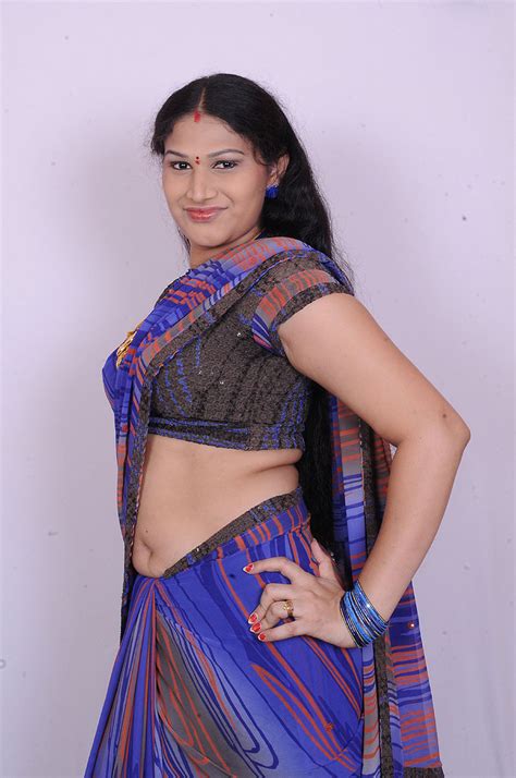 Tamil Sexy Mallu Aunty Sirisha Blouse And Saree Photoshotstillsupdatehotstillsupdate