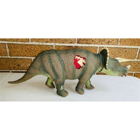 Kenner Jurassic Park Triceratops Jp08 Vintage 1993 Dino Etsy