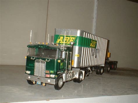 Pin By Bruce Salo On Scale Model Semi Trucks Model Truck Kits Toy