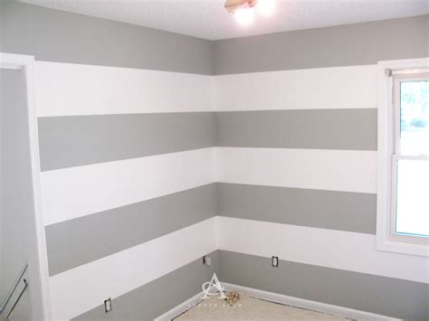 Andrea Arch Diy How To Paint Perfect Wall Stripes