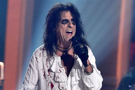 Alice Cooper Says He ‘lost 15 Pounds Due To Covid 19