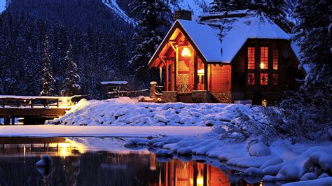 Download Wallpaper 1920x1080 Winter Cozy Mountain Lodge Emerald Lake