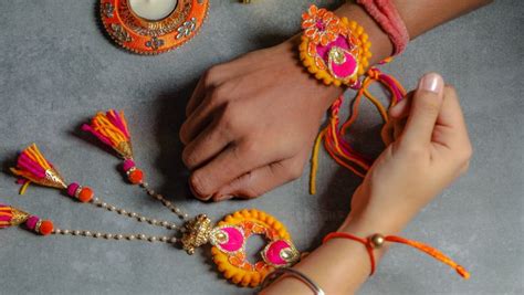 12 Best Rakhi Ts To Give To Your Siblings On Raksha Bandhan 2020
