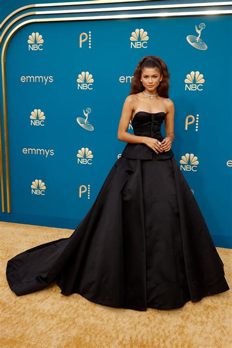 Zendaya Wore A Stapless Black Valentino Ball Gown To The Emmys—see Pics