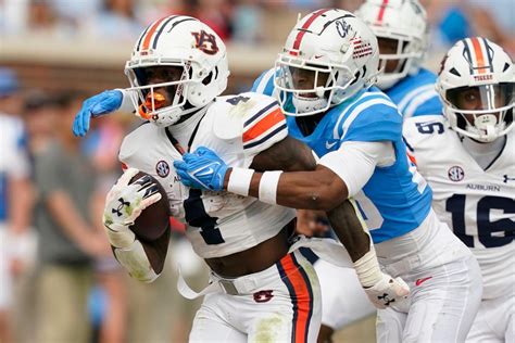 Auburn Football Report Card Vs Ole Miss Did The Tigers Offense Earn First A Of The Season