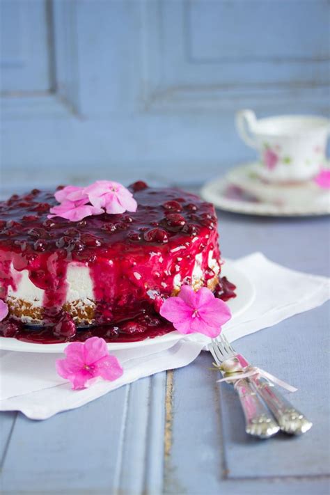 Maybe you would like to learn more about one of these? Rote Grütze Kuchen (optimistischer Sommerbeitrag ...