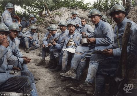 Frédéric Duriezs Images Show Wwi Trenches In Colour Daily Mail Online