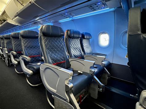 Delta Airbus A330 300 Main Cabin Seats Elcho Table