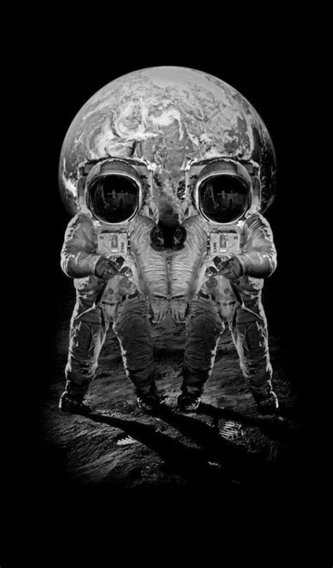 Astronaut Skull Optical Illusion Astronaut