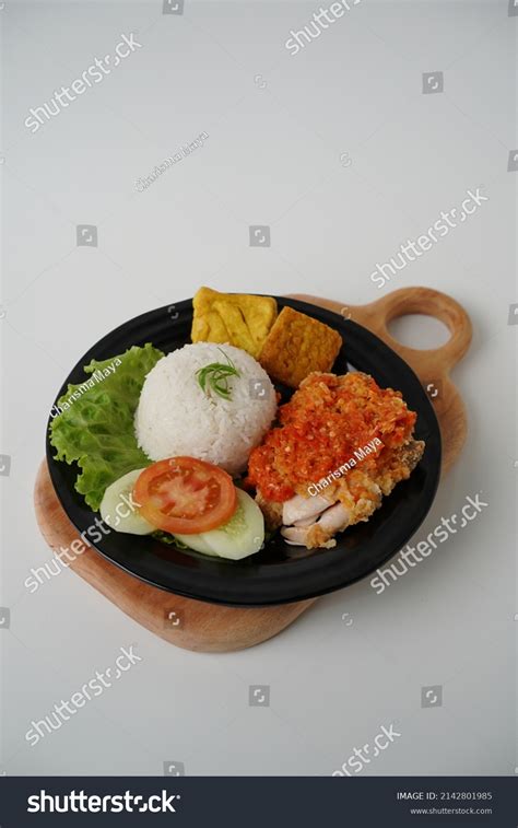 Ayam Goreng Geprek Pecel Ayam Sambal Stock Photo 2142801985 Shutterstock