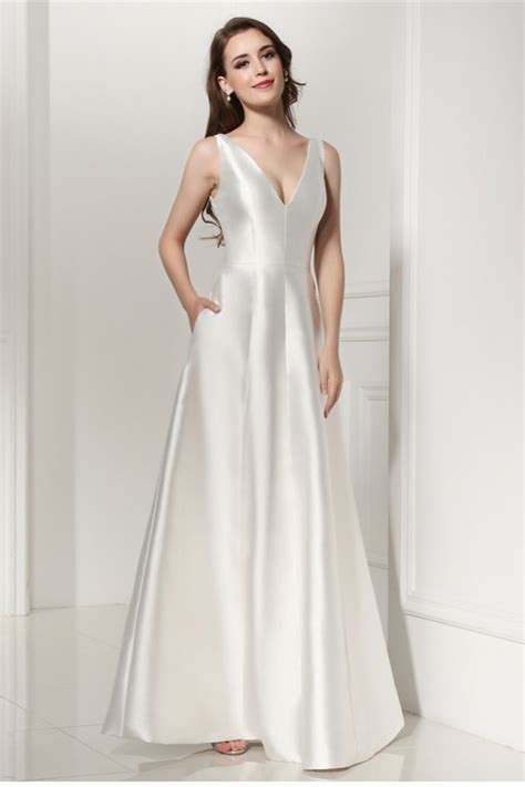 Https://tommynaija.com/wedding/a Line Plain Wedding Dress