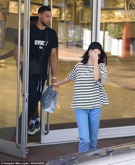 Kendall Jenner Enjoys Some Retail Therapy With New Beau Ben Simmons
