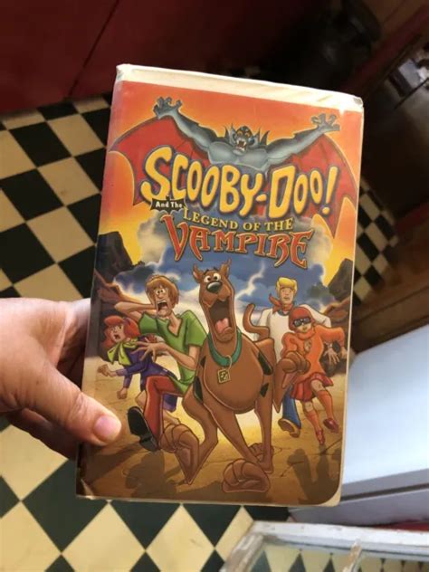 Scooby Doo And The Legend Of The Vampire Vhs Clam Shell