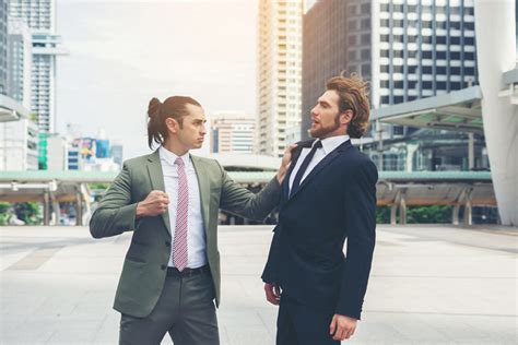 10 Steps To Handle Conflicts At Workplace