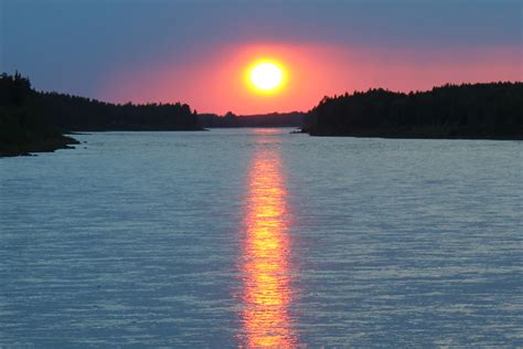Midnight Sun In The Tornio River Valley In Lapland Travel Pello