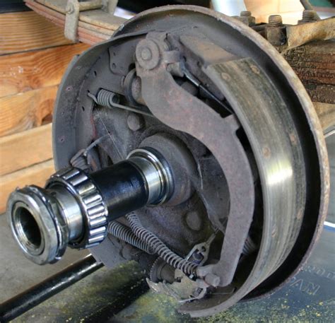 This is a fairly easy job however if this is above your skill level have a professional do this work. F-350 rear brakes - The FORDification.com Forums
