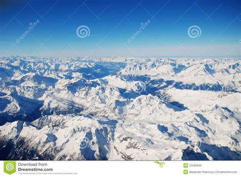 Zwitserland, informatie over geografie en landschap, klimaat en weer, planten en dieren, geschiedenis, bevolking, taal, godsdienst, samenleving, vakantie en bezienswaardigheden. Sneeuw Alpen In Zwitserland Stock Foto - Afbeelding ...