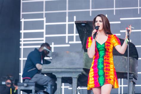 Lana Del Rey Says Fucked My Way To The Top Song Is Commentary On