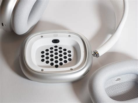 Review: Airpods Max | Superb Noise Cancellation And Beautiful Sound