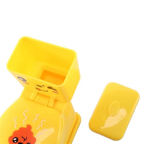 Mini Prank Squirt Spray Water Toilet Tricky Toilet Seat Funny Ts Jokes Toys Anti Stress Gags