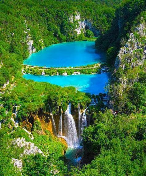 Turquoise Plitvice Lake Croatia Earth Pics And Travelling