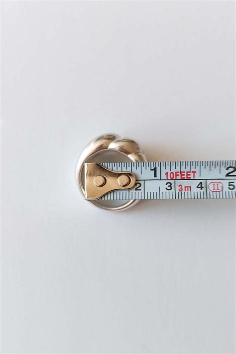 How Can I Measure My Ring Size At Home Discover Now At Cuemars Cuemars