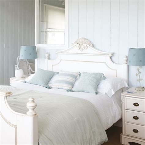 Awesome master bedroom designs with king size bed include headboard and drawers. 21 Pastel Blue Bedroom Design Ideas
