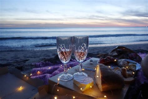 A Valentines Day Inspired Sunset Beach Picnic Romantic Times Most Romantic Romantic Beach