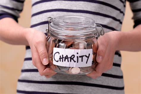 Cinco Razones Por Las Que Las Personas Donan Su Dinero Sociedad