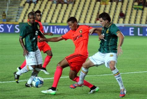 Looking different language audio & others links ? Sampaio Corrêa quebra tabu contra o Sport em noite de desleixo do visitante | Blog de Esportes
