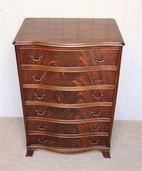 Mahogany Chest Of Drawers Antiques Atlas