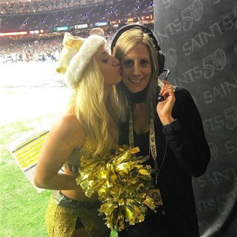 Nfl Cheerleader Says She Was Fired Over Instagram Photo Bbc News