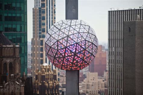 Times Square New Year S Eve Best Places To Watch The Ball Drop